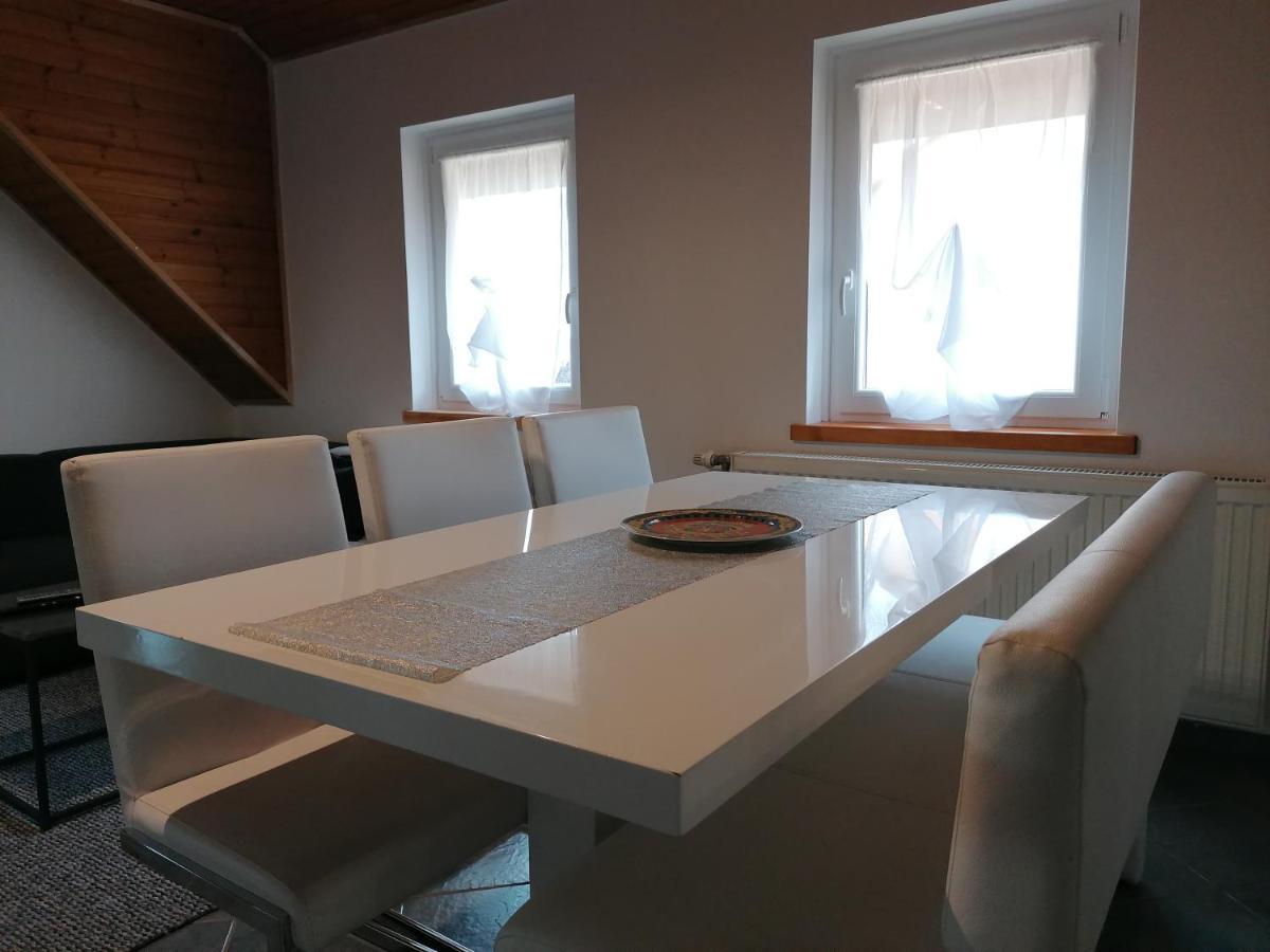 Villa Lili Apartments Балатонкерестур Экстерьер фото