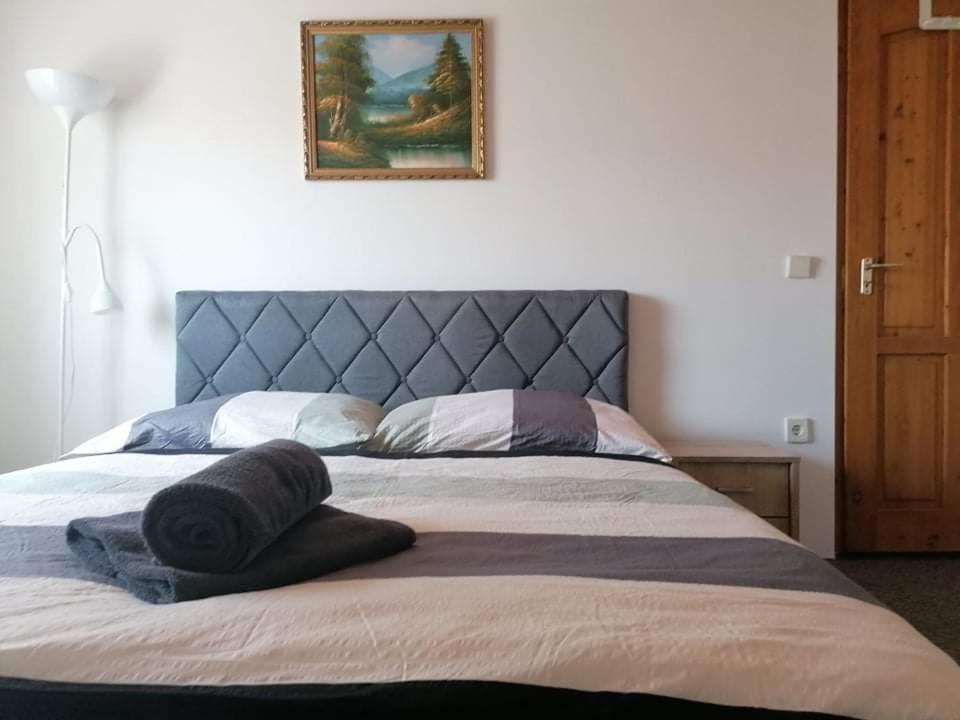 Villa Lili Apartments Балатонкерестур Экстерьер фото