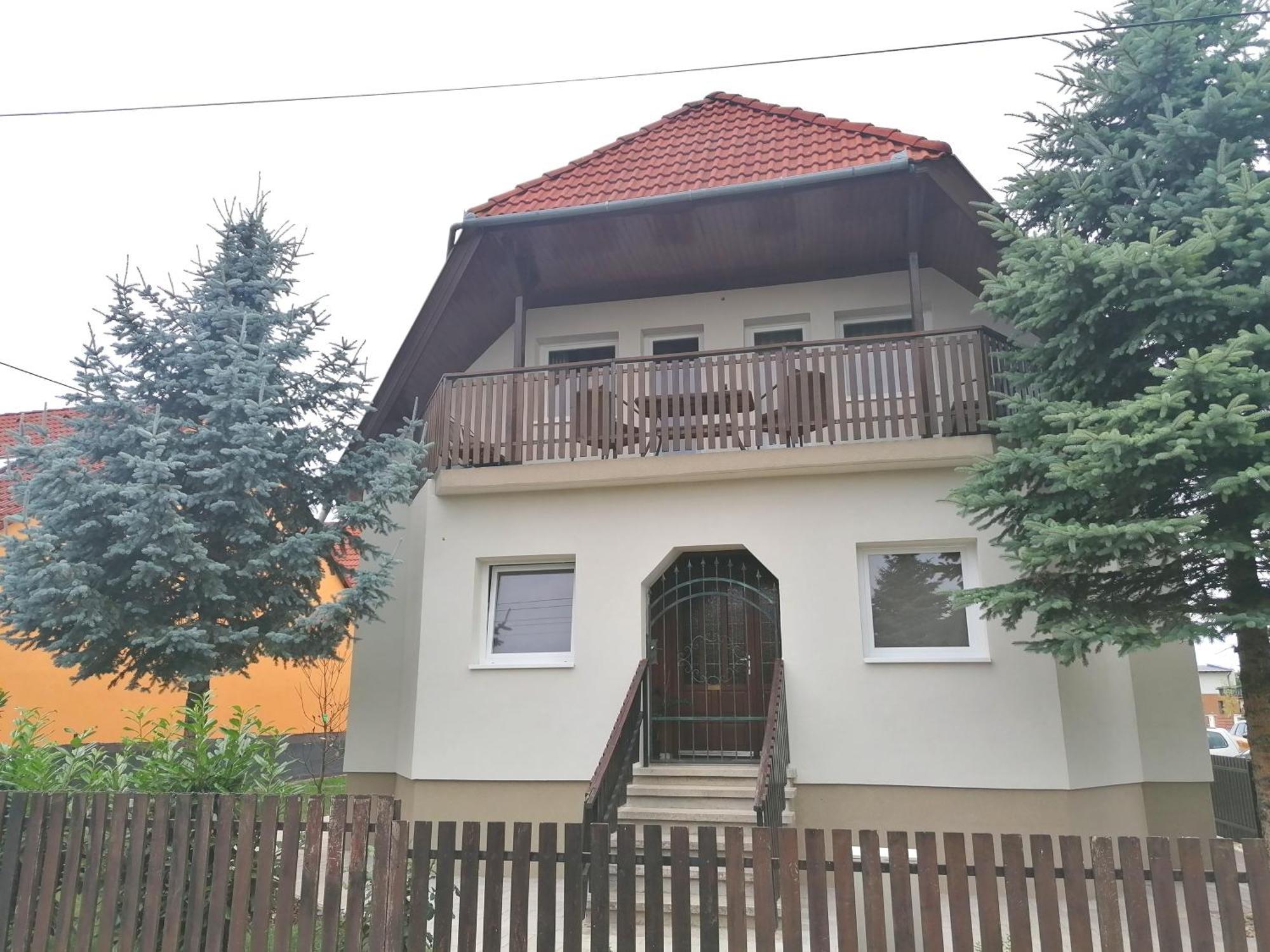 Villa Lili Apartments Балатонкерестур Номер фото