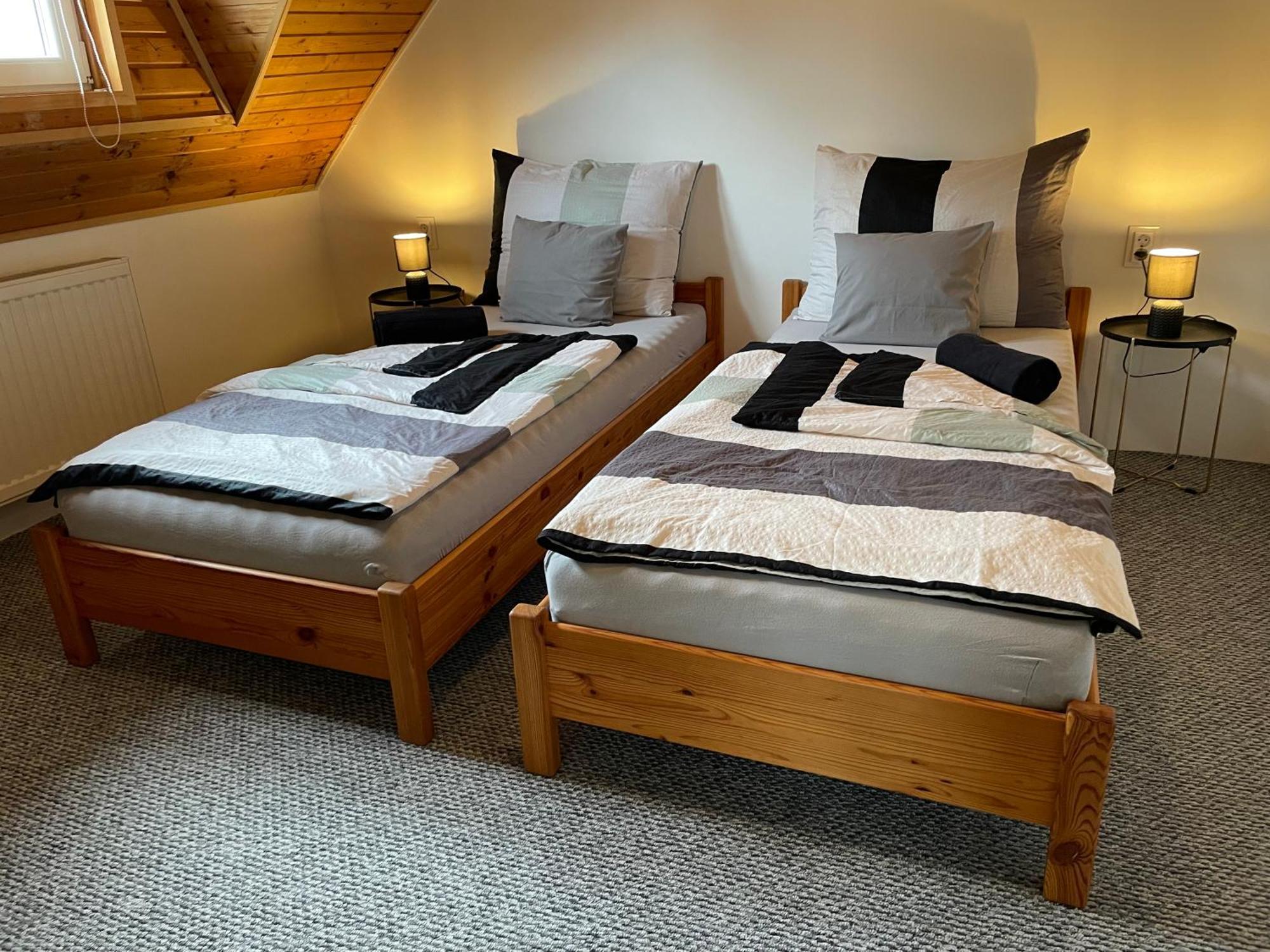 Villa Lili Apartments Балатонкерестур Экстерьер фото